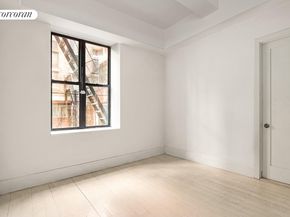 24 East 21st Street 2, New York NY 10010