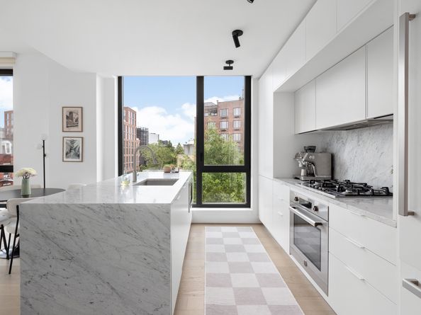450 Grand Avenue 4E, Brooklyn NY 11238