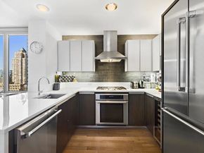 247 West 46th Street 1901, New York NY 10036