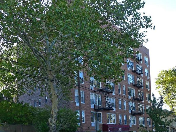 50-15 39th Street 5C, Queens NY 11104