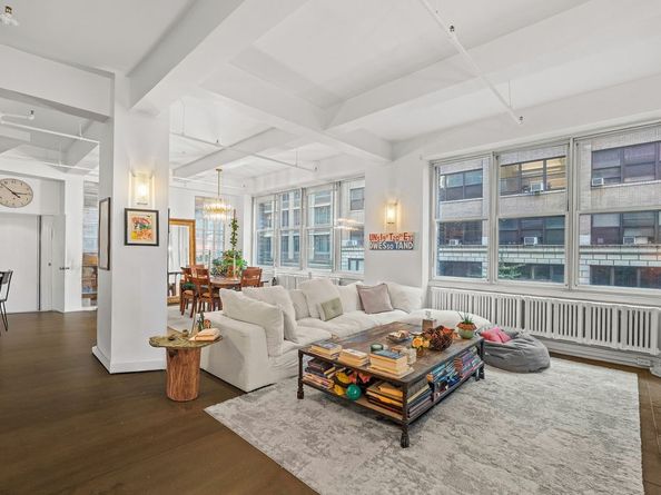 335 West 38th Street 3, New York NY 10018