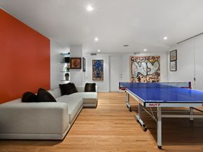 335 West 38th Street 3, New York NY 10018