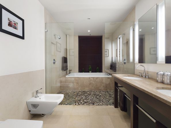 335 West 38th Street 3, New York NY 10018
