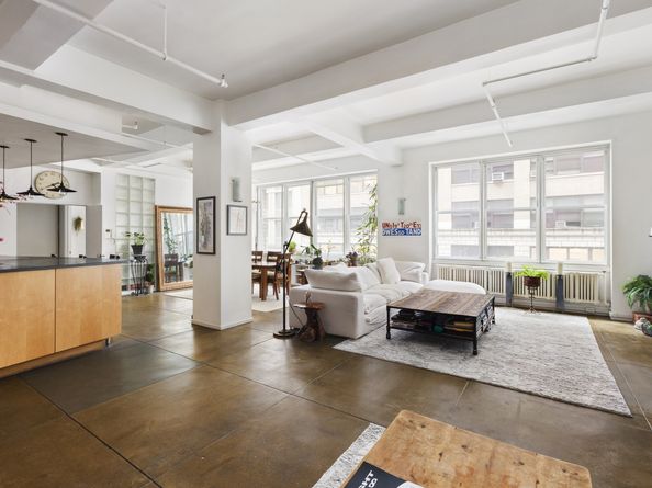 335 West 38th Street 3, New York NY 10018