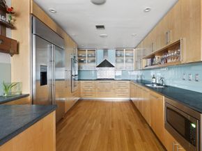 335 West 38th Street 3, New York NY 10018
