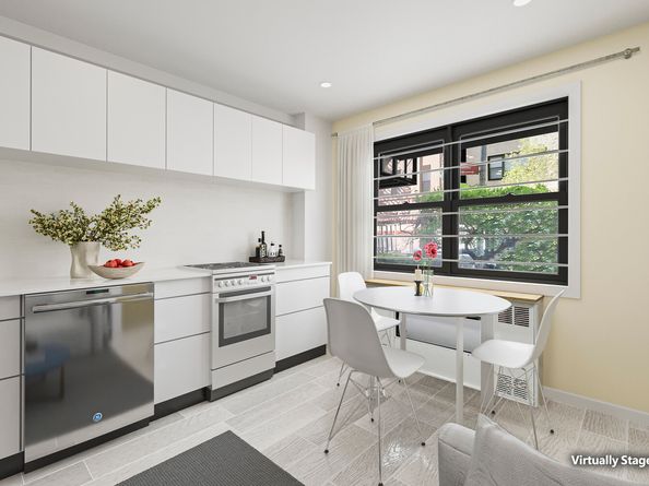 347 East 53rd Street LA, New York NY 10022