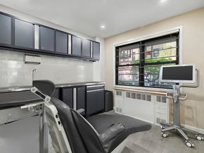 347 East 53rd Street LA, New York NY 10022