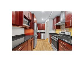 533 East 13th Street 1A, New York NY 10009