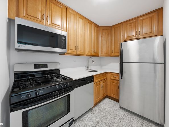 333 East 45th Street 9F, New York NY 10017