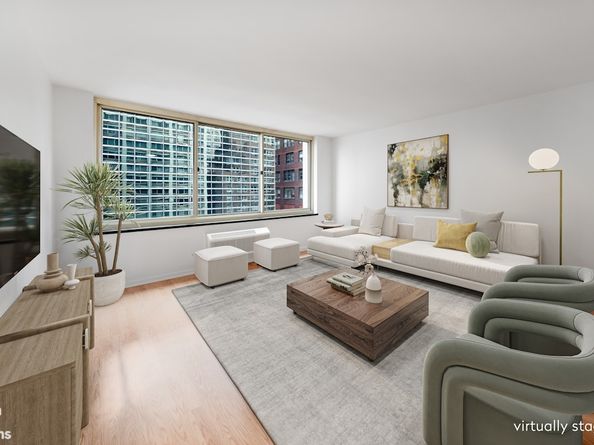 333 East 45th Street 9F, New York NY 10017