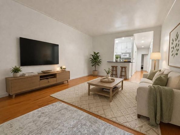 121 East 88th Street 5B, New York NY 10128