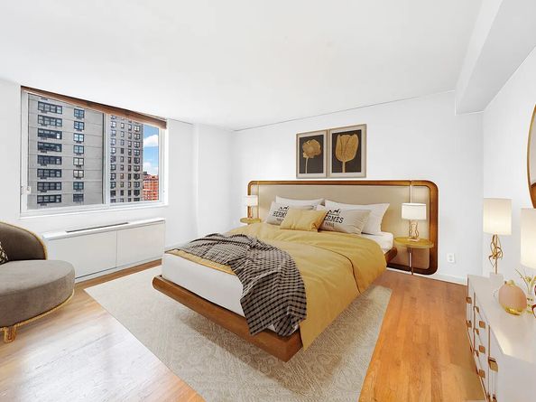 343 East 74th Street 34PHD, New York NY 10021