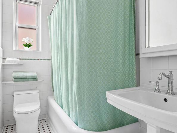 565 West 169th Street 4I, New York NY 10032