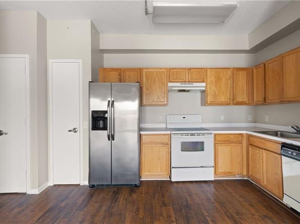 260 Beach 81st Street 6V, Queens NY 11693