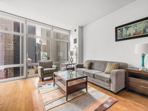 1600 Broadway 19F, New York NY 10019