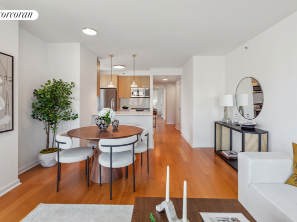 425 Main Street 12D, New York NY 10044