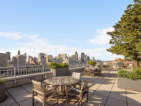 425 Main Street 12D, New York NY 10044