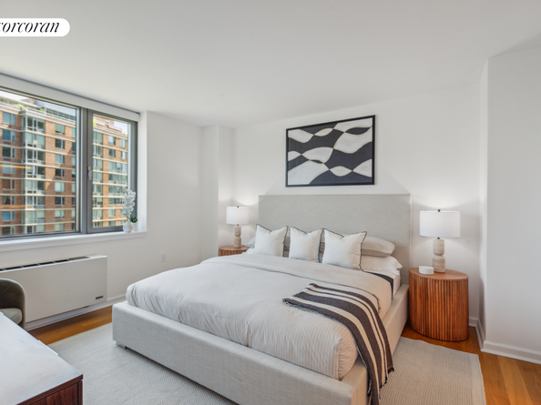 425 Main Street 12D, New York NY 10044