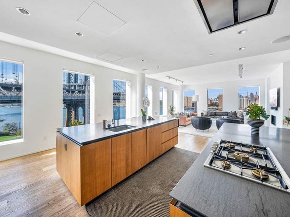 1 John Street PHE, Brooklyn NY 11201