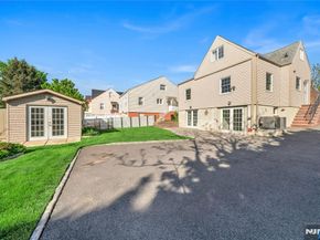 431 Van Renssalaer Court, Ridgefield NJ 07657