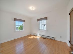 431 Van Renssalaer Court, Ridgefield NJ 07657