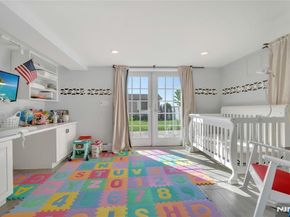 431 Van Renssalaer Court, Ridgefield NJ 07657