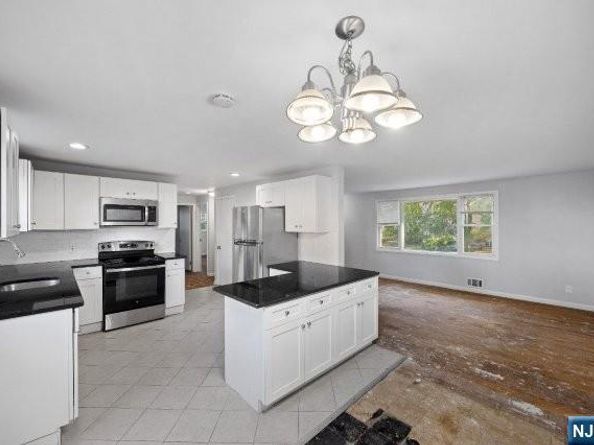 287 Tietjen Avenue, Englewood NJ 07631