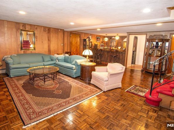 379 Mauro Road, Englewood Cliffs NJ 07632