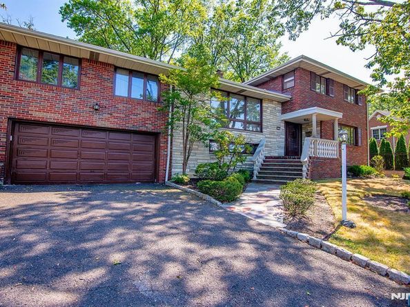 379 Mauro Road, Englewood Cliffs NJ 07632