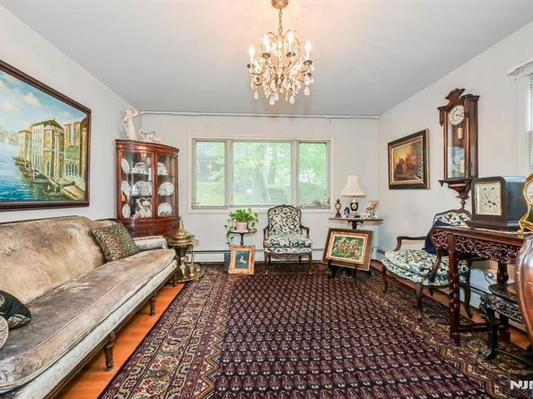 379 Mauro Road, Englewood Cliffs NJ 07632