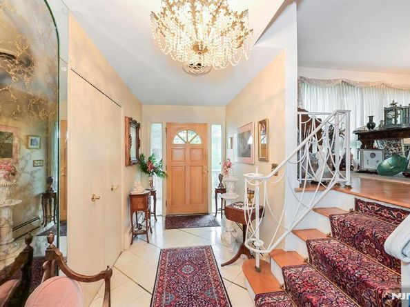 379 Mauro Road, Englewood Cliffs NJ 07632