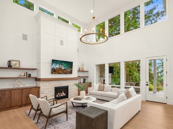15030 SE 44th Place, Bellevue WA 98006