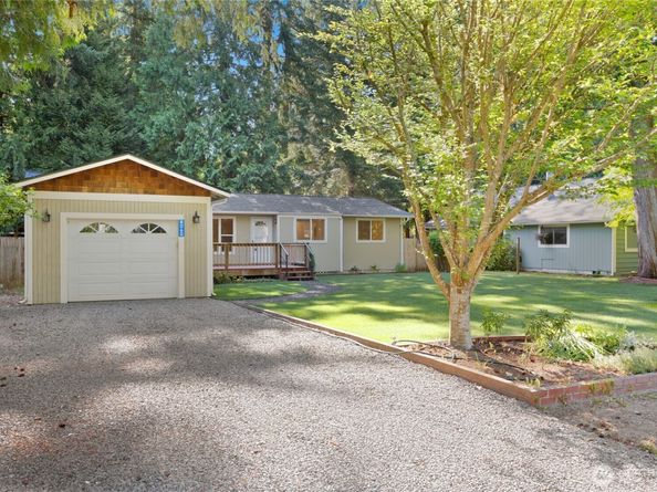 8060 NE Seawind Ave, Poulsbo WA 98370