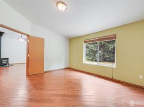 3995 SW Cimmarron Lane, Port Orchard WA 98367