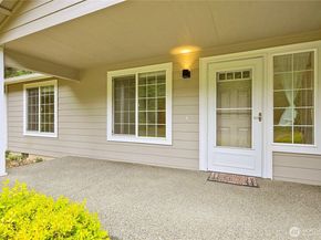 3995 SW Cimmarron Lane, Port Orchard WA 98367