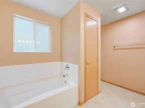 3995 SW Cimmarron Lane, Port Orchard WA 98367