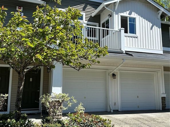 21048 40th Place S J4, SeaTac WA 98198