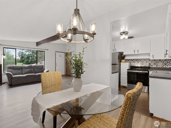 605 S 304th Street, Federal Way WA 98003