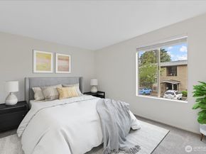 11006 NE 68th Street 819, Kirkland WA 98033