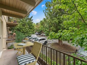 11006 NE 68th Street 819, Kirkland WA 98033