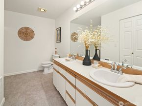 9210 Market Pl D201, Lake Stevens WA 98258