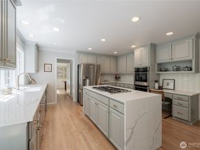 21835 NE 104th Place, Redmond WA 98053