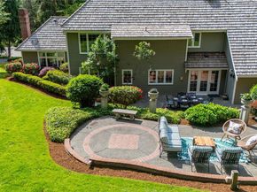 21835 NE 104th Place, Redmond WA 98053