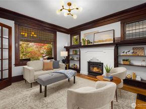 2529 Queen Anne Avenue N, Seattle WA 98109