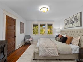 2529 Queen Anne Avenue N, Seattle WA 98109