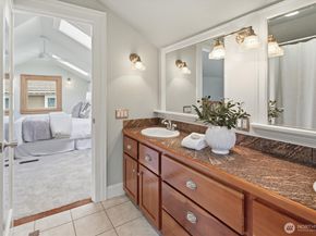 6506 17th Avenue NE, Seattle WA 98115