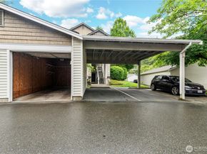 25235 SE Klahanie Boulevard E305, Sammamish WA 98029
