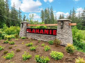 25235 SE Klahanie Boulevard E305, Sammamish WA 98029