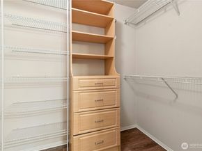 25235 SE Klahanie Boulevard E305, Sammamish WA 98029