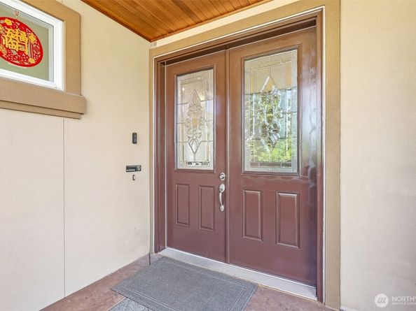 1006 N 28th Place, Renton WA 98056